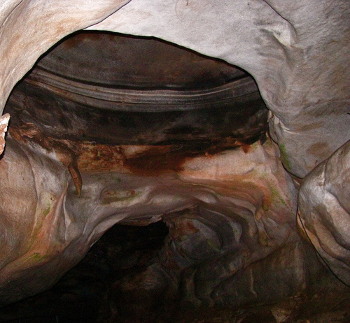 Oklahoma Caves: The Alabaster Caverns were once filled with water from a great sea. This picture illustrates the erosion patterns that the water has carved from the cave walls. Oklahoma Caves: The Alabaster Caverns were once filled with water from a great sea. This picture illustrates the erosion patterns that the water has carved from the cave walls.