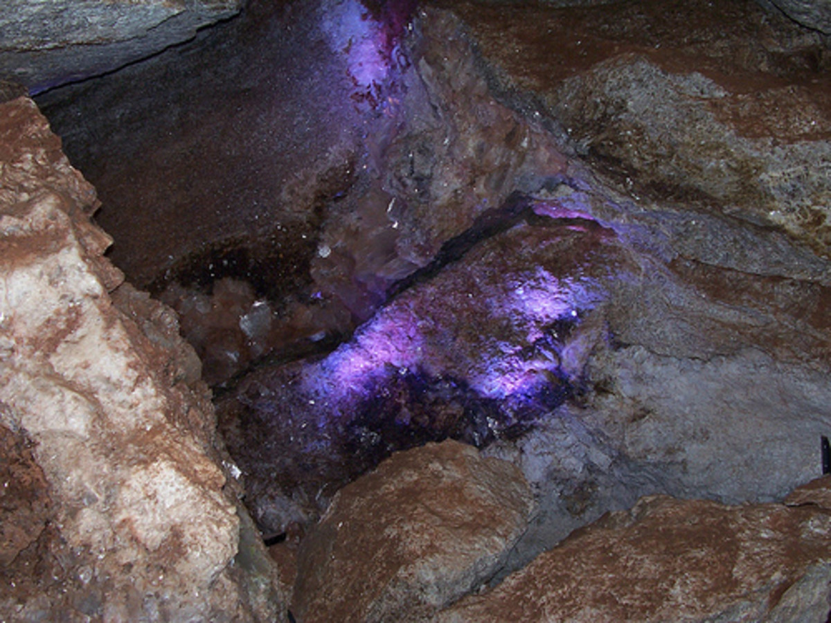 Oklahoma Caves: Selenite formations in Alabaster Caverns State Park Oklahoma Caves: Selenite formations in Alabaster Caverns State Park