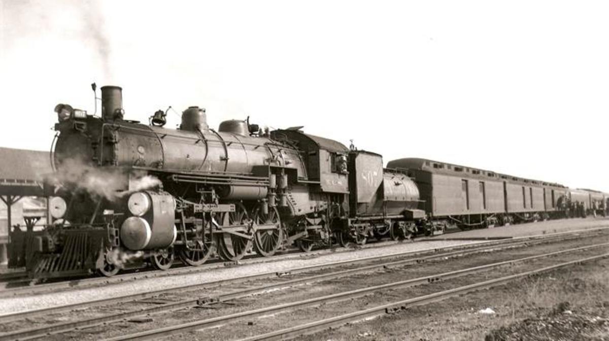 KCS Train near Spiro KCS Train near Spiro