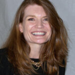 was-mcnbc-columnist-jeanette-walls-a-victim-of-domestic-abuse-as-a-child