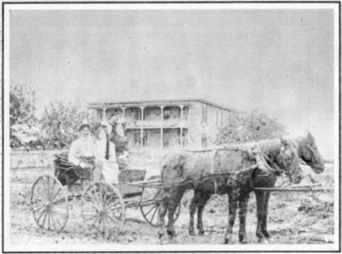 The original rock mansion before the 1902 addition.