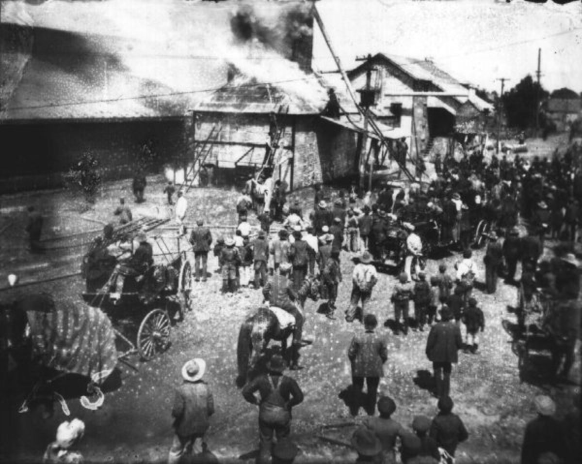 Saw mill near the mines; part of the Milton Coal Company